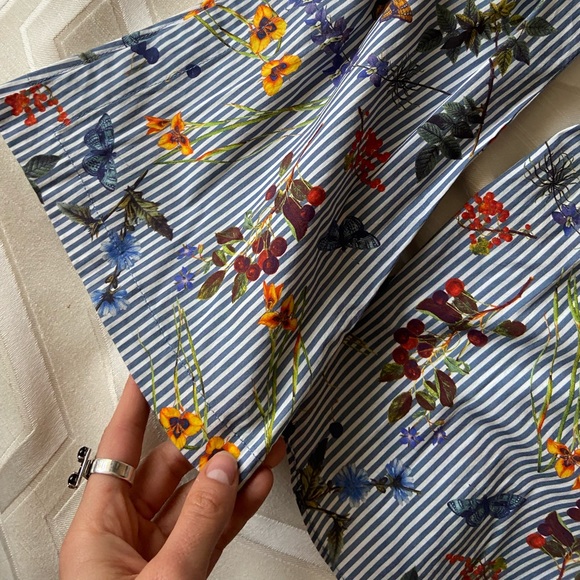 COPY - Bailey 44 Off shoulder floral top - Picture 7 of 8